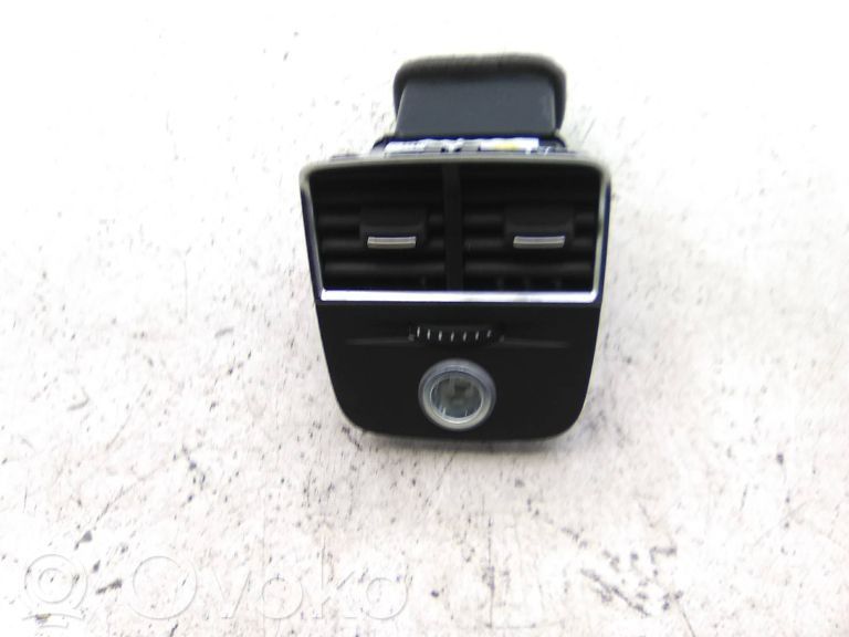 Grilă ventilație centrală   8V0819203A