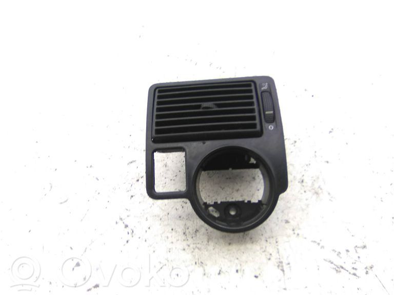Rejilla de ventilación central del panel   1J1815715A
