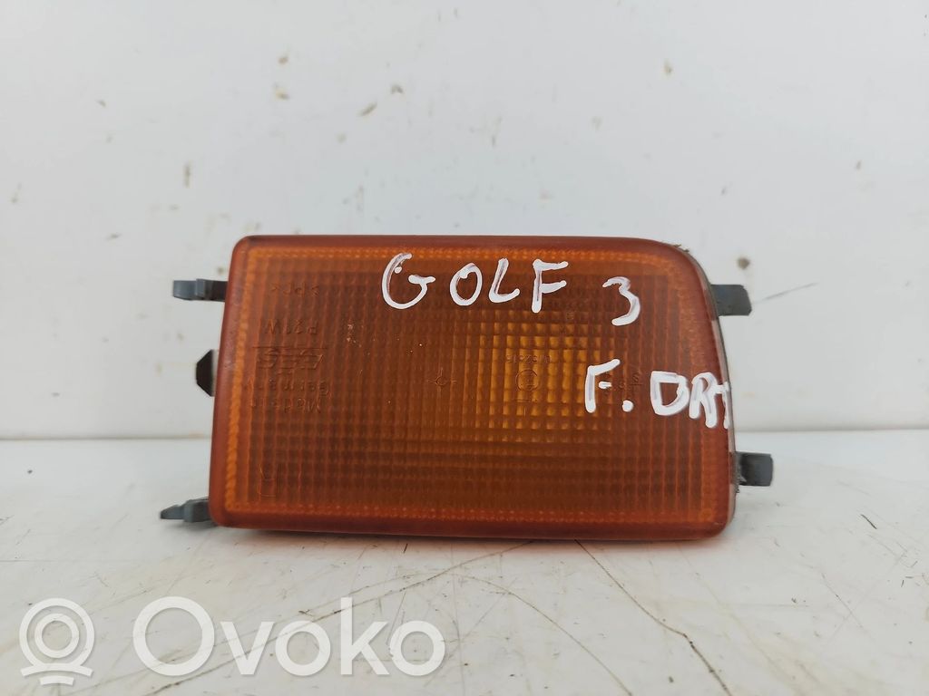 Volkswagen Golf III Blinker vorne Stoßstange