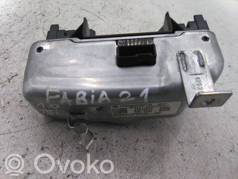 Skoda Fabia Mk4 (6VA) Blocchetto del volante 