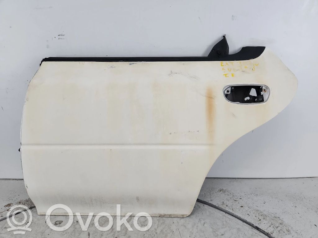 Subaru Impreza I Puerta trasera