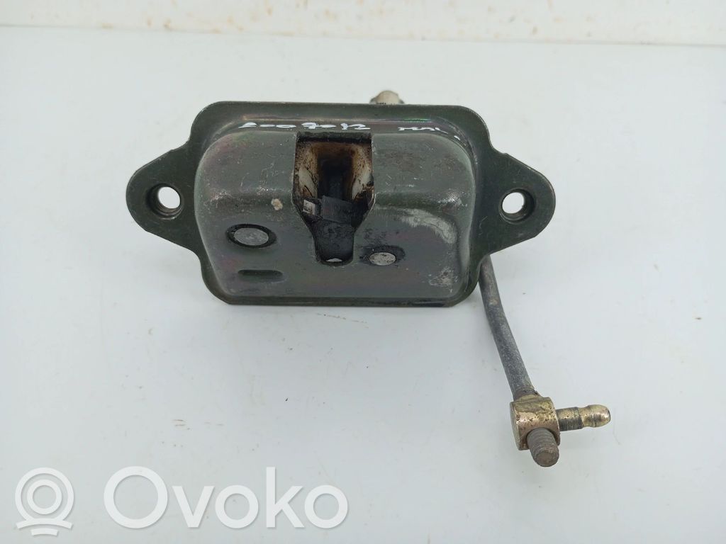 Subaru Forester SF Zamek tylnej klapy bagażnika