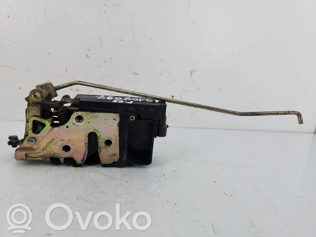 Daewoo Lanos Etuoven lukko
