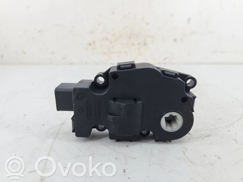 BMW 1 E82 E88 Motor/actuator clapetă aer