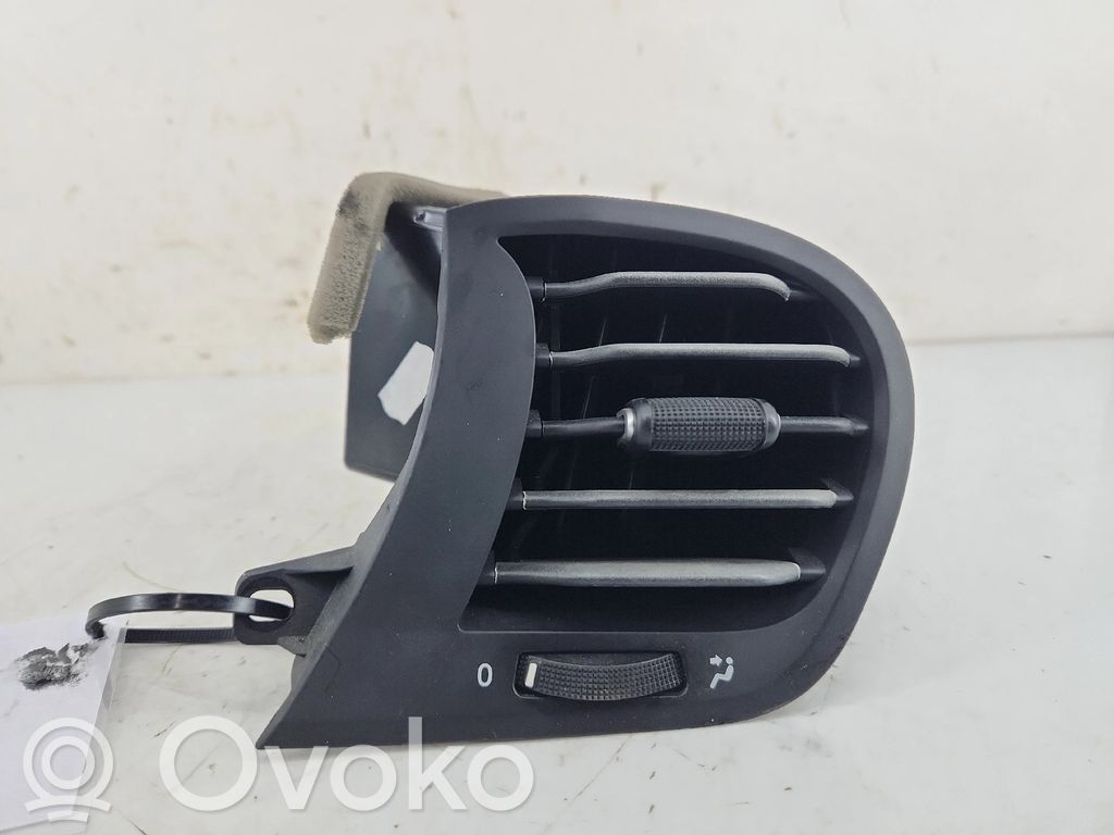 Fiat 500X Rejilla de ventilación central del panel