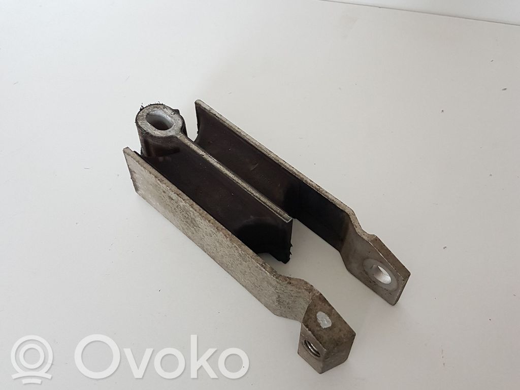 Volvo V70 Variklio pagalvė 