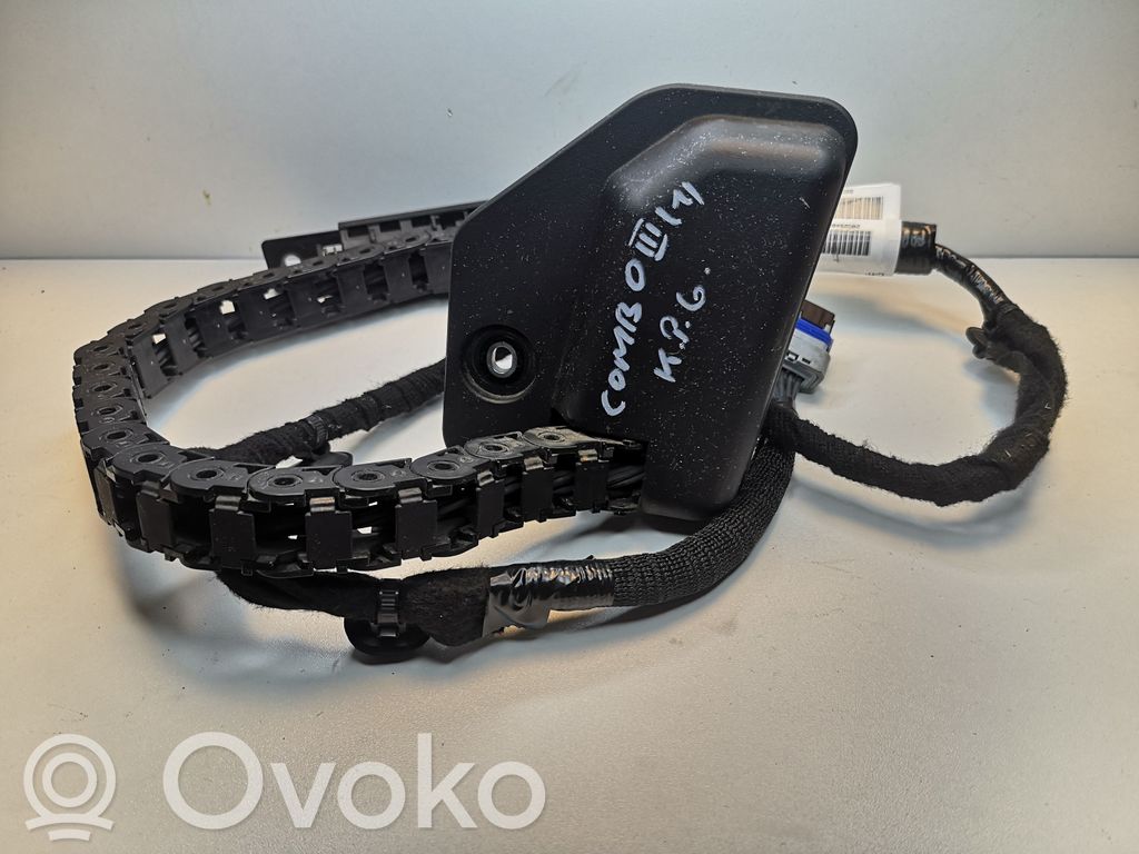 Opel Combo E Cableado de puerta trasera 