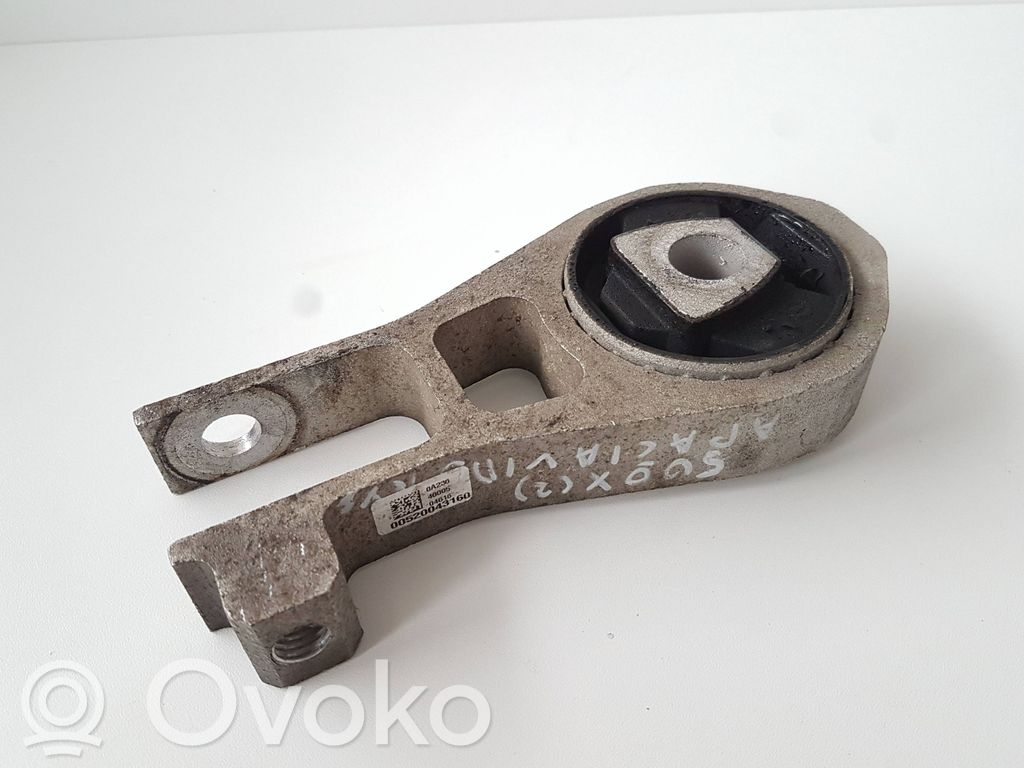 Fiat 500X Engine mount bracket 