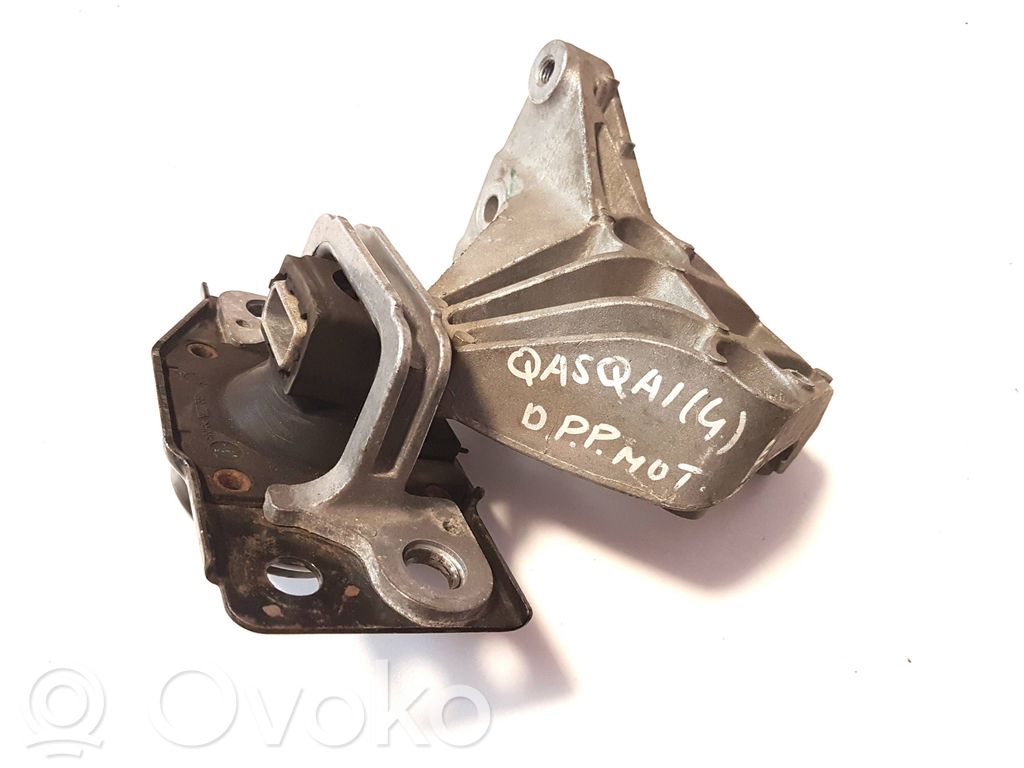 Nissan Qashqai Wspornik / Mocowanie silnika 