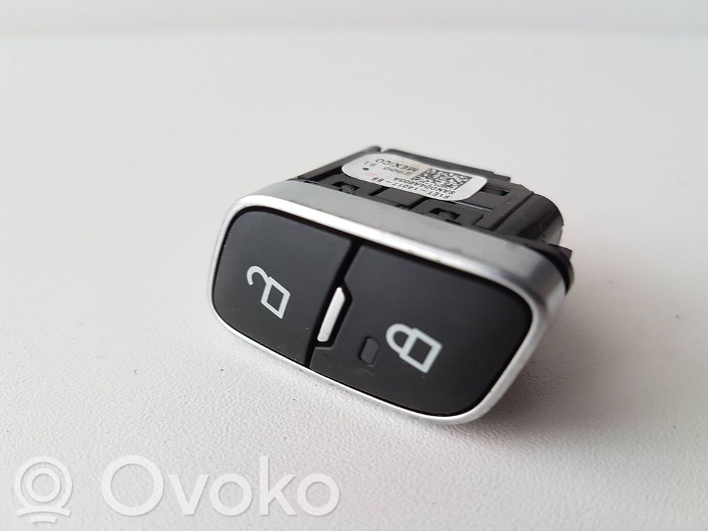 Central locking switch button   F1ET14017BB,2900B1,SANDD4A003A