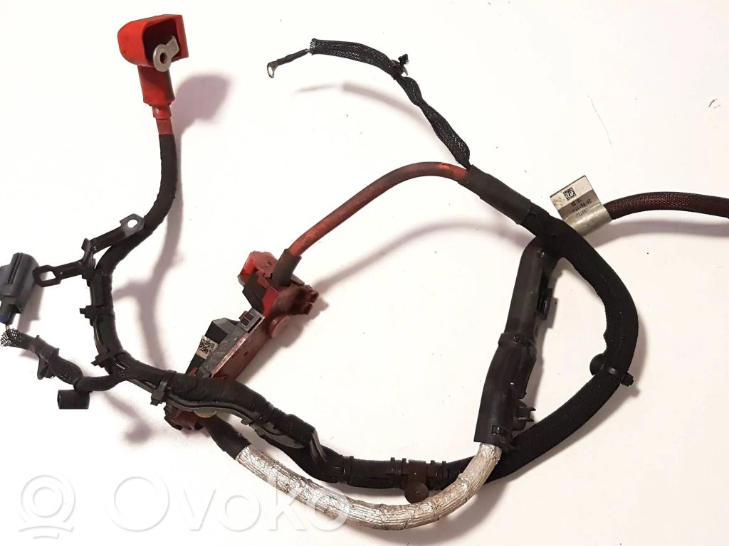 Jaguar XE Cable positivo (batería) 