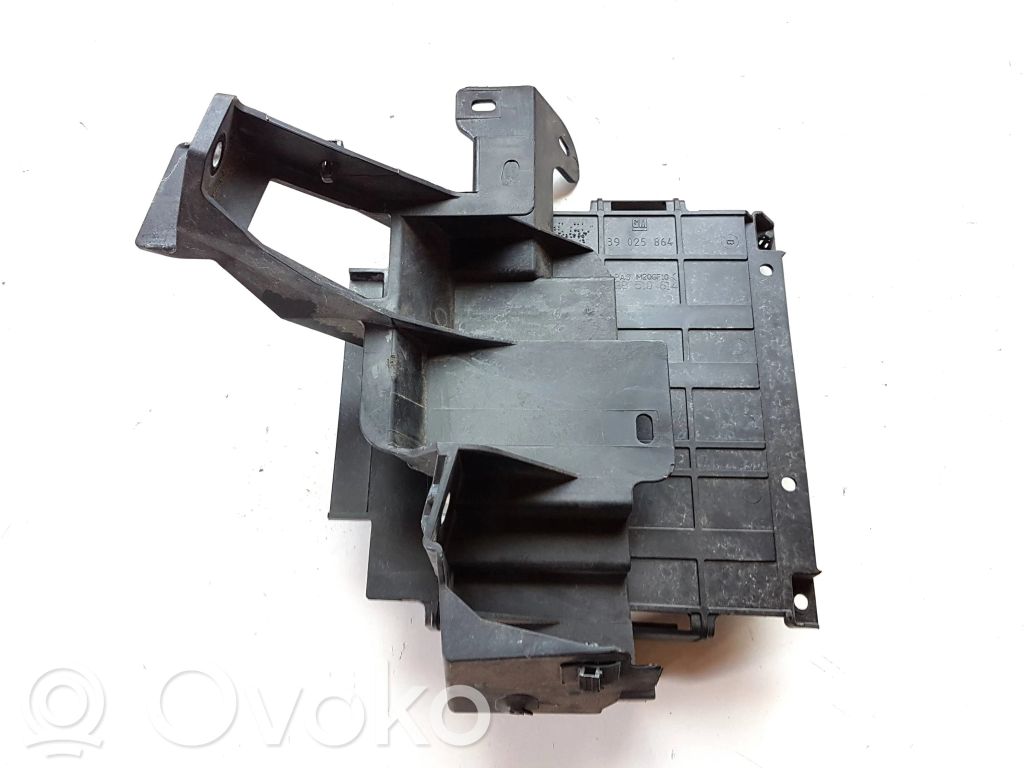 Opel Astra K Engine control unit holder 