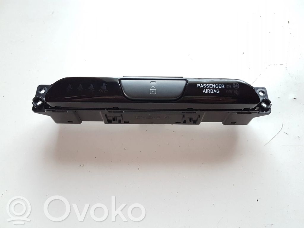 Hyundai i30 Otros interruptores/perillas/selectores 