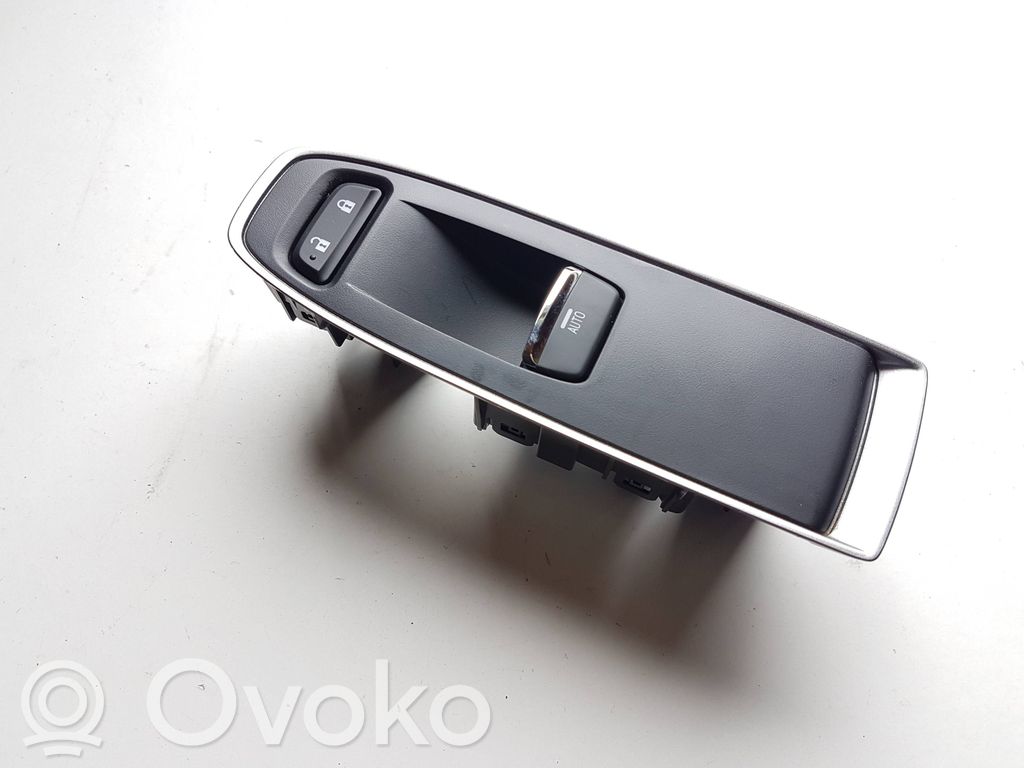 Subaru Ascent Electric window control switch 
