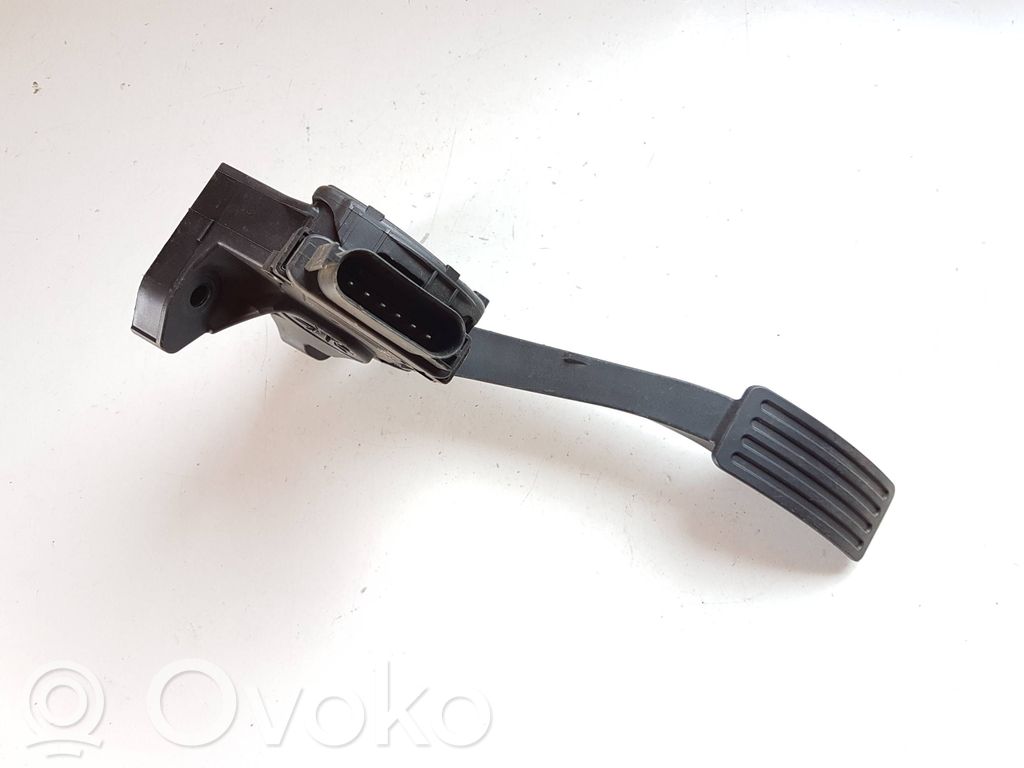 Accelerator throttle pedal   CC119F836AA,6PV009238