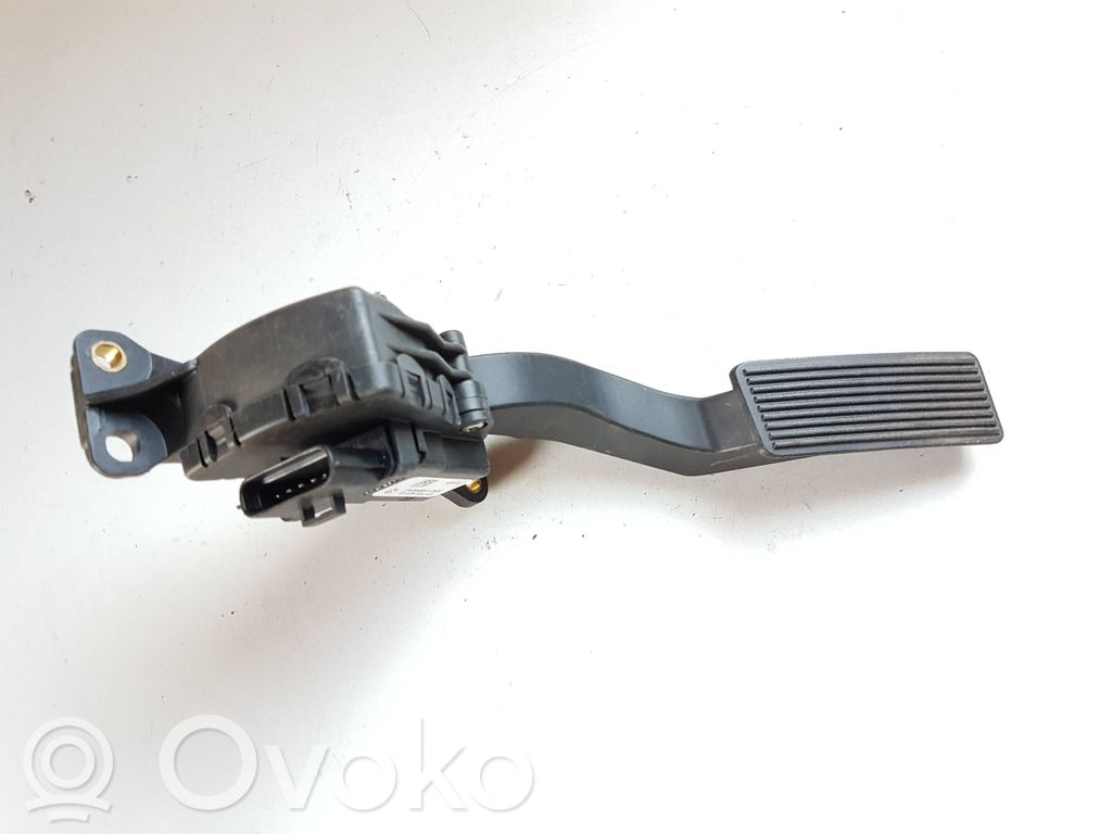 Jeep Grand Cherokee (WK) Kaasupoljin 