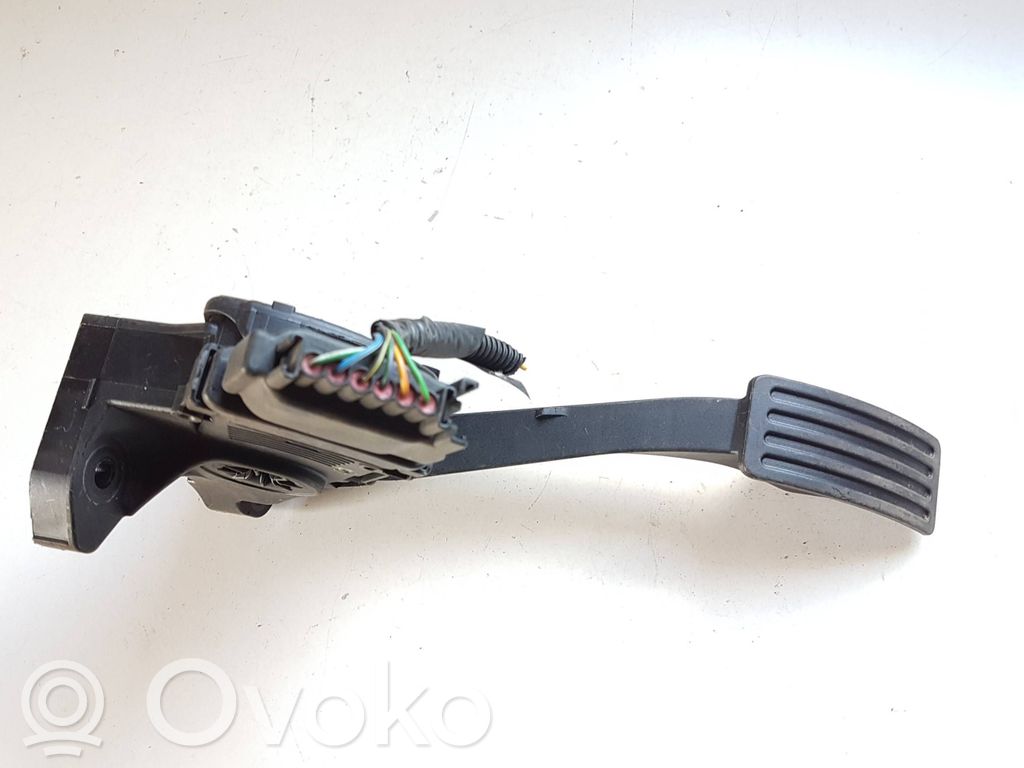 Akceleratoriaus pedalas   6C119F836CD,6PV009238