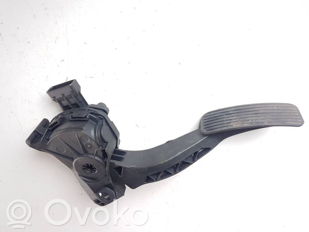 Opel Insignia A Accelerator throttle pedal 