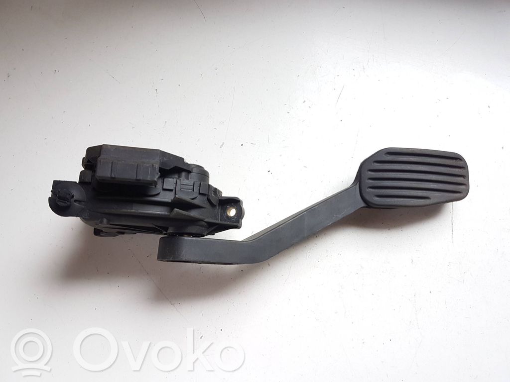 Volvo S60 Kaasupoljin 