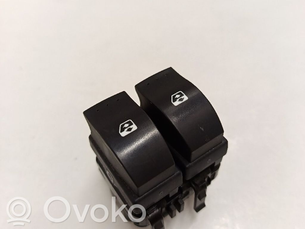Electric window control switch   060045C