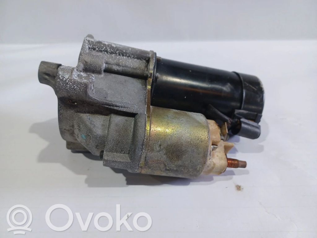 Starteris   D6RA100