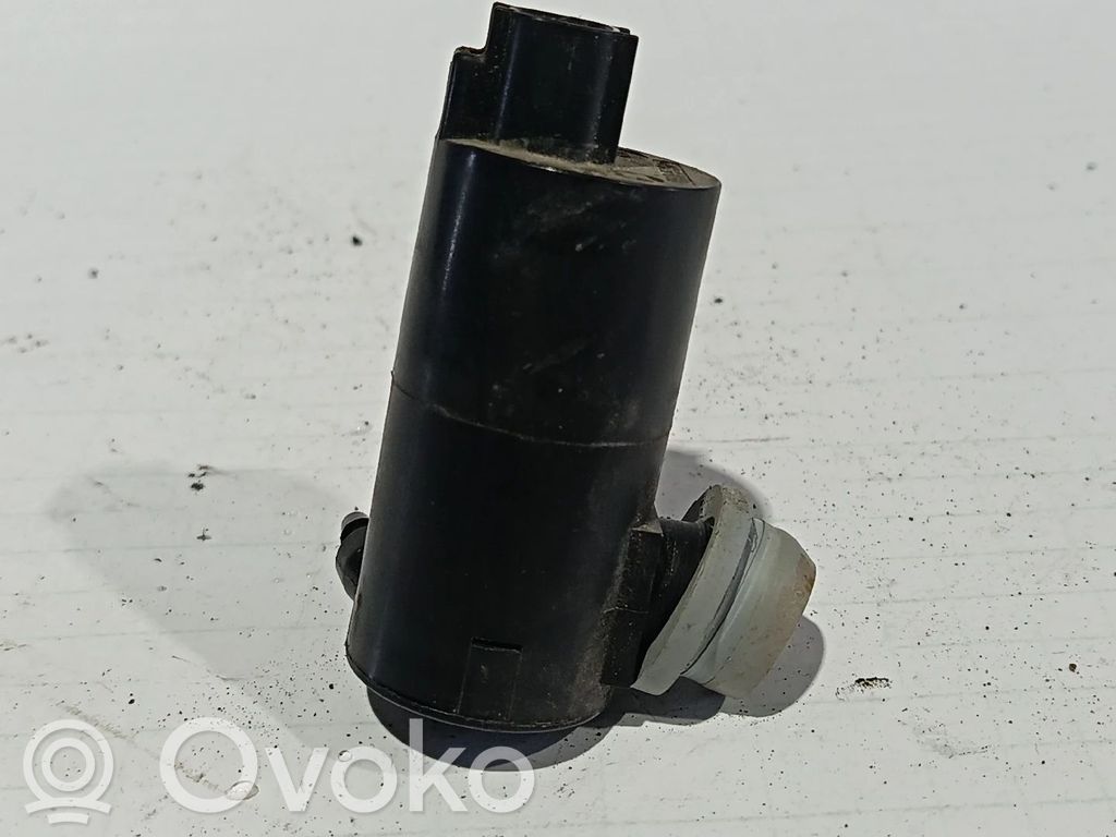 Peugeot 108 Pompa spryskiwacza szyby przedniej / czołowej 