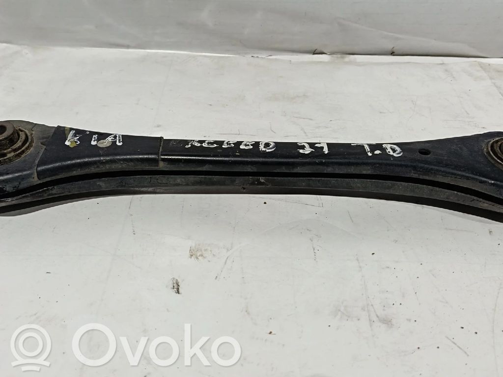 KIA Xceed Takatukivarsi 