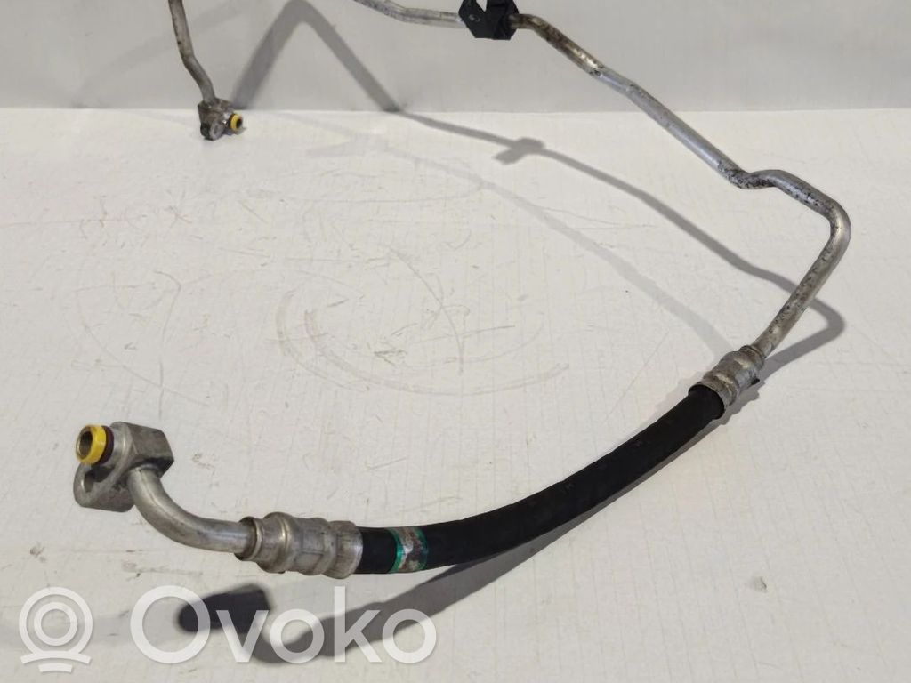 Air conditioning (A/C) pipe/hose   6966288