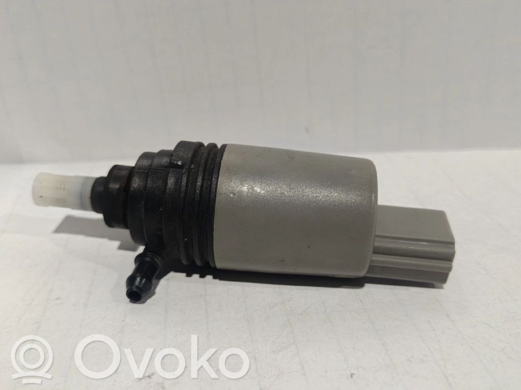 Windscreen/windshield washer pump   67126934159