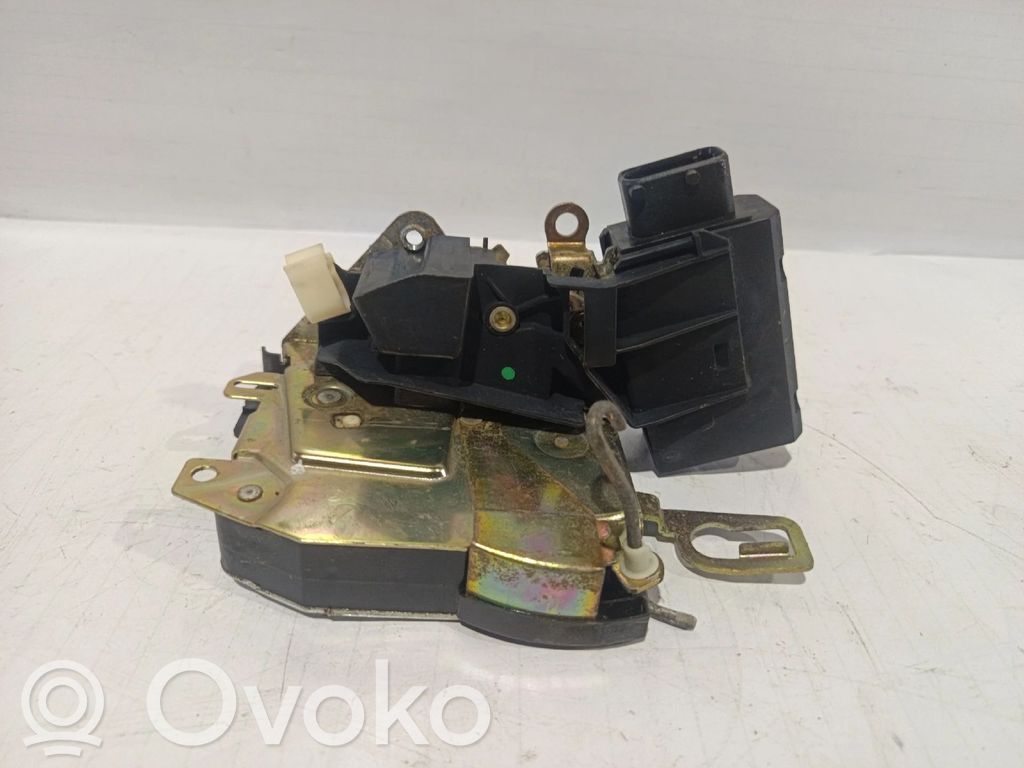 Etuoven lukko   67111387606141306