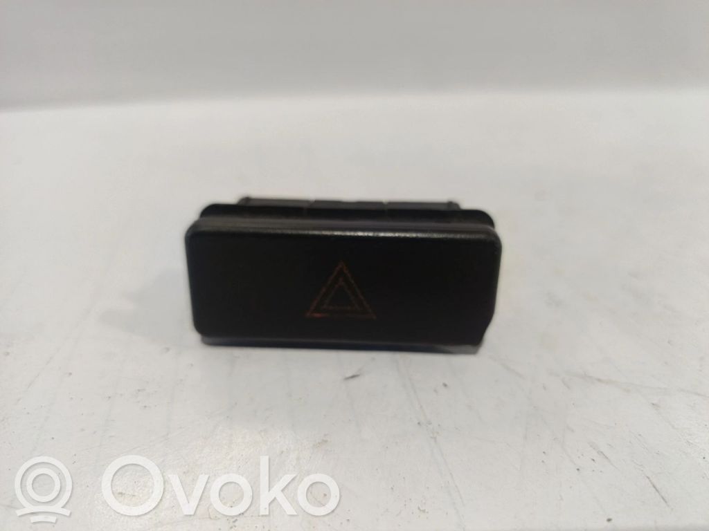 Hätävilkkujen kytkin   613113907511