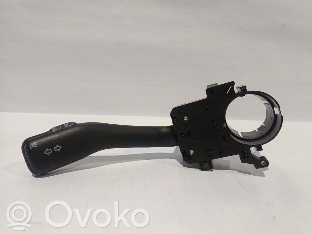 Volkswagen Golf IV Wiper turn signal indicator stalk/switch 