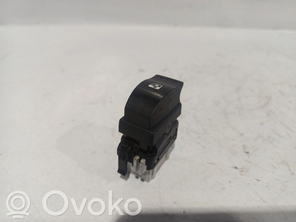 Electric window control switch   2648802