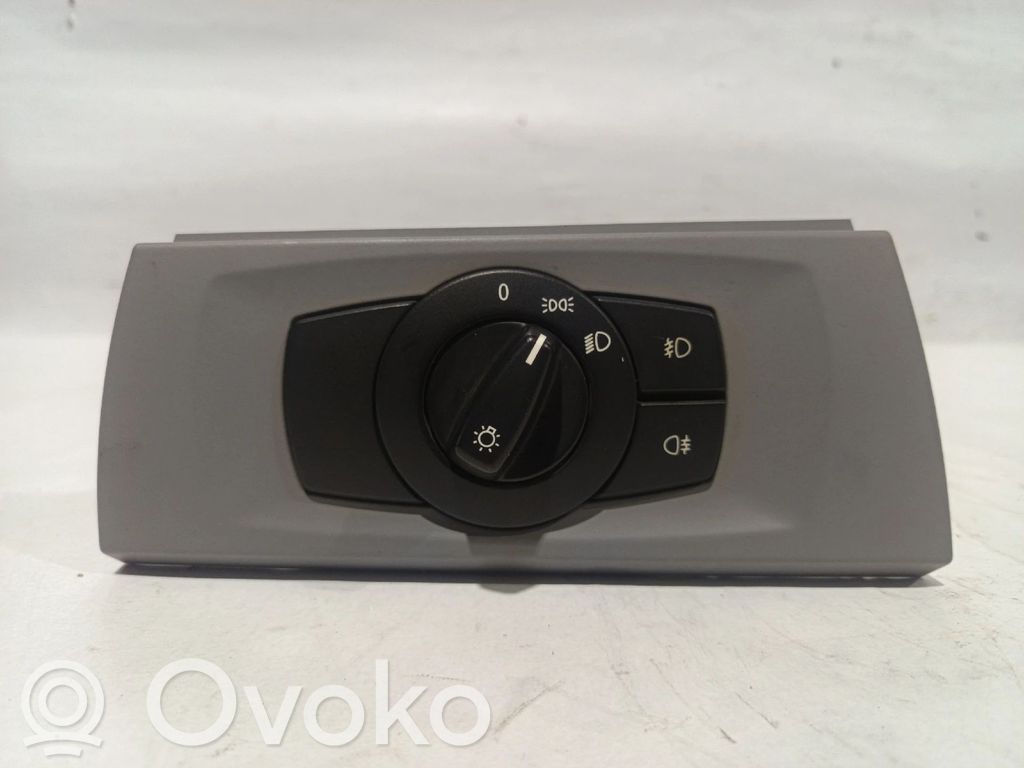 Light switch   693279803,33600202
