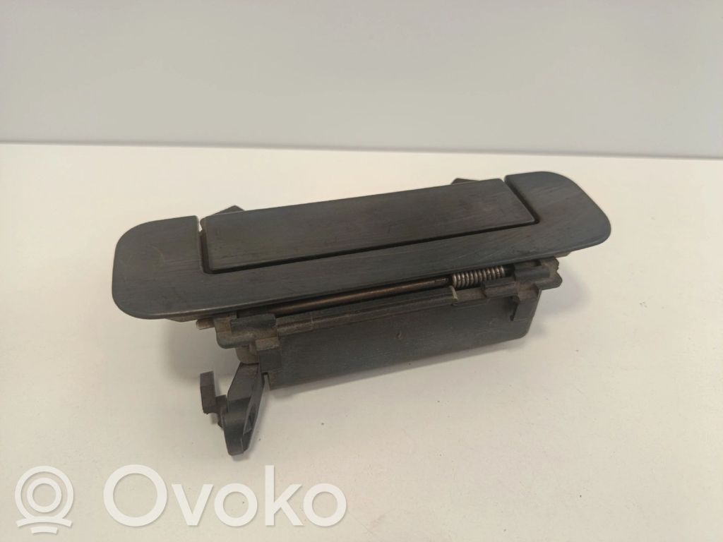 Manecilla externa puerta trasera   4A0839205D
