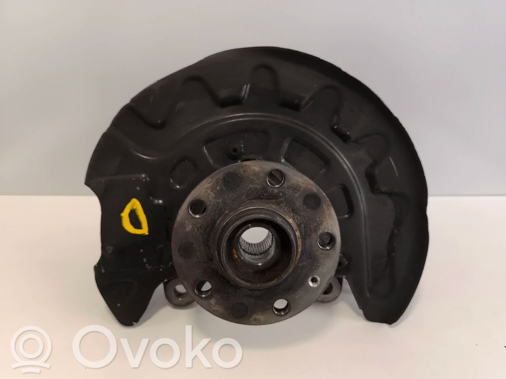 Achsschenkel vorne   5Q0407256K,5Q0407256M,5Q0407256Q,5Q0407256R,5QD407256A,5QM407256,5WA407256