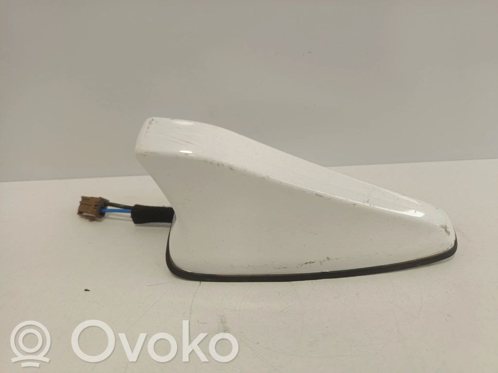 Antenos stiprintuvas   96210J7600HW2