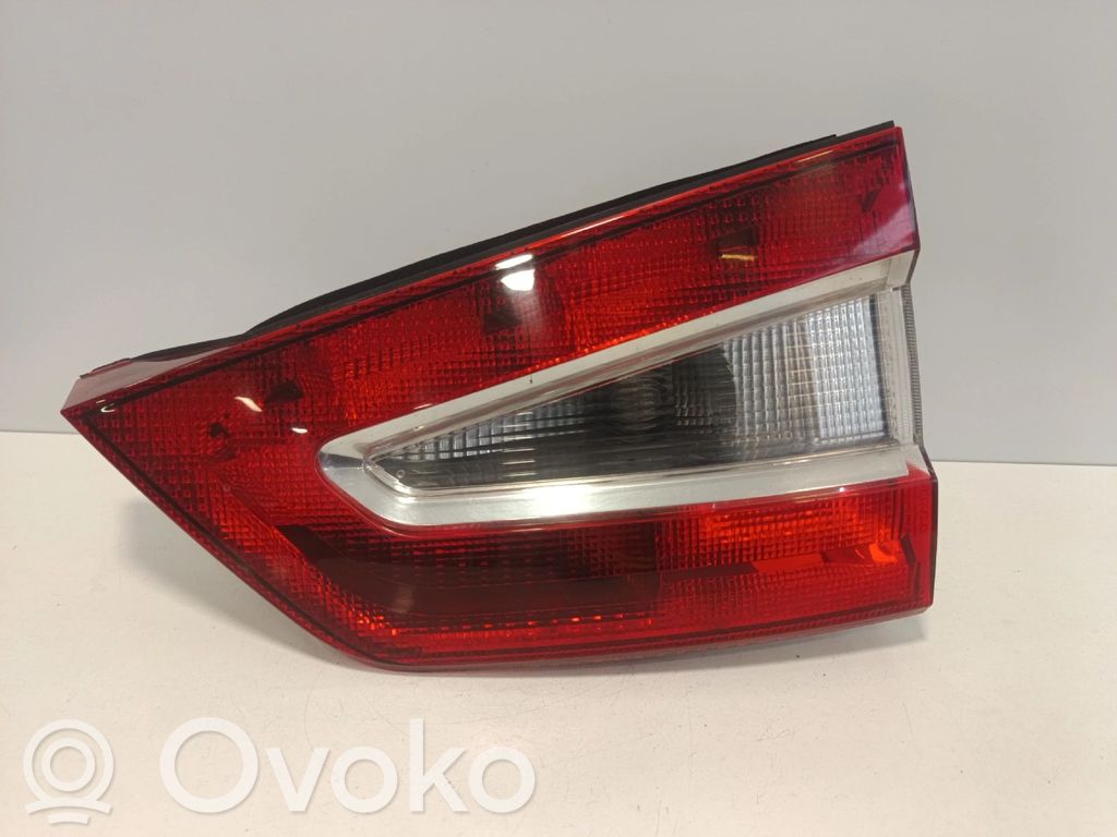 Tailgate rear/tail lights   6M2113A602EB,162498