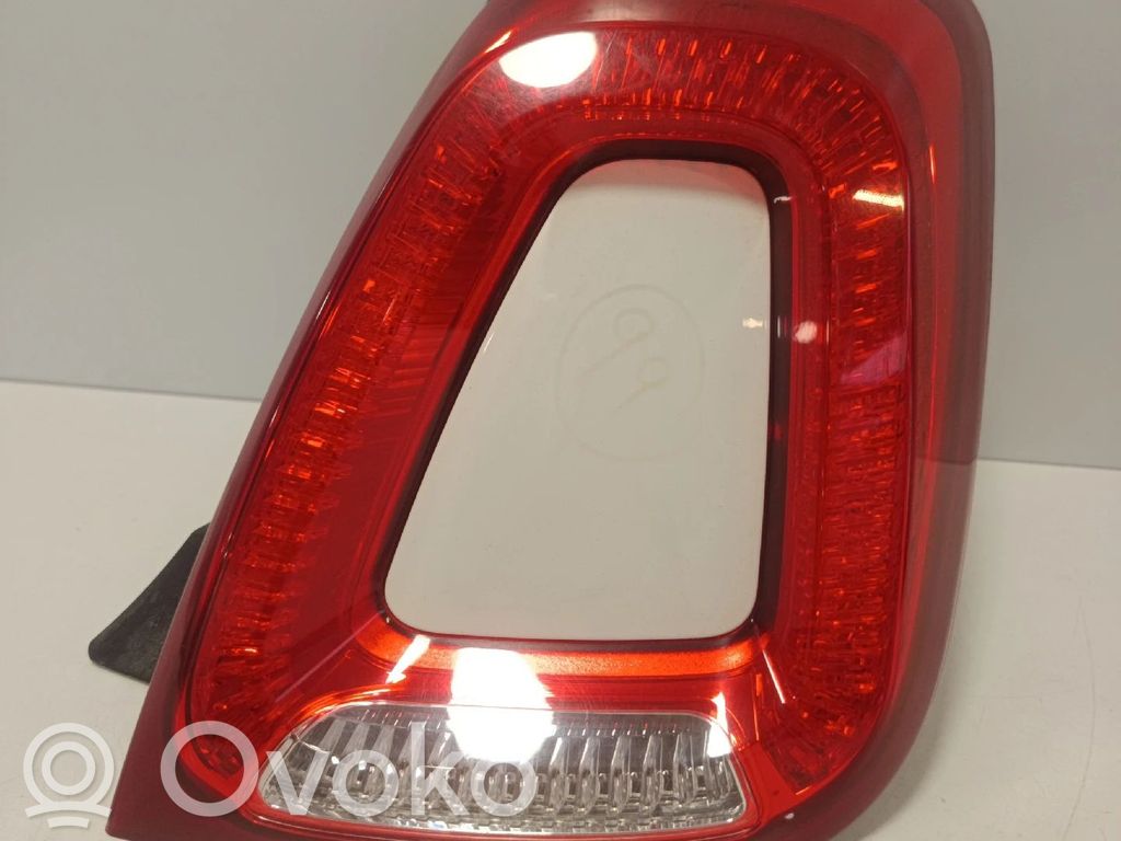 Fiat 500 Lampa tylna 