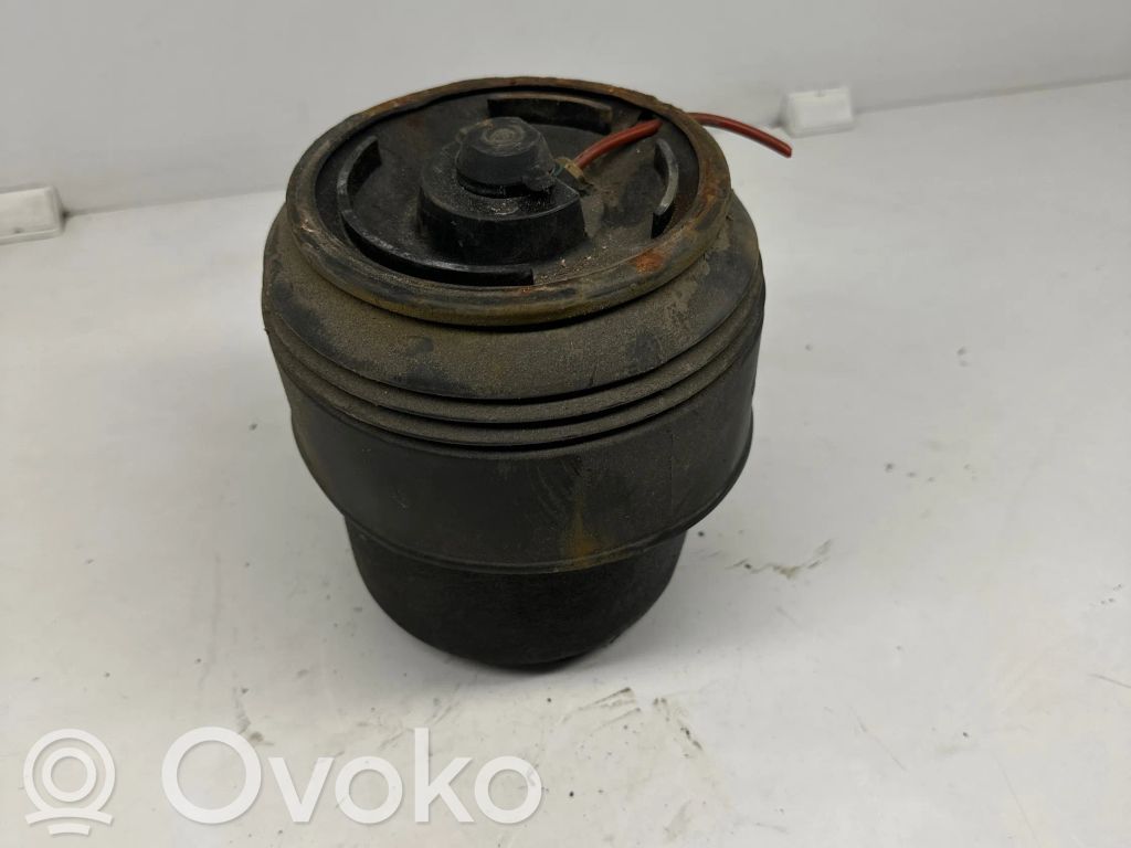 BMW 5 E60 E61 Aizmugurē gaisa spilvens 