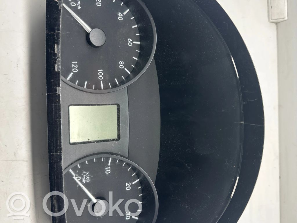 Geschwindigkeitsmesser Cockpit   A9065422301,A9064482421