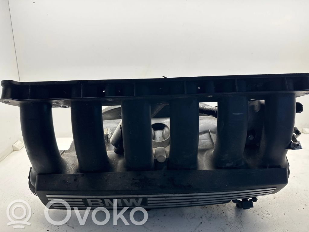 BMW 5 E60 E61 Intake manifold 