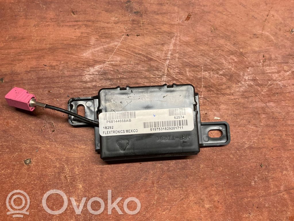 Dodge VAN RAM Antenos stiprintuvas 
