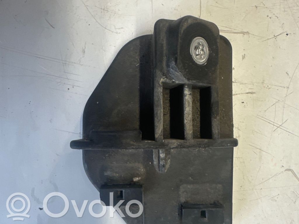 Ford Transit Custom Front bumper mounting bracket 