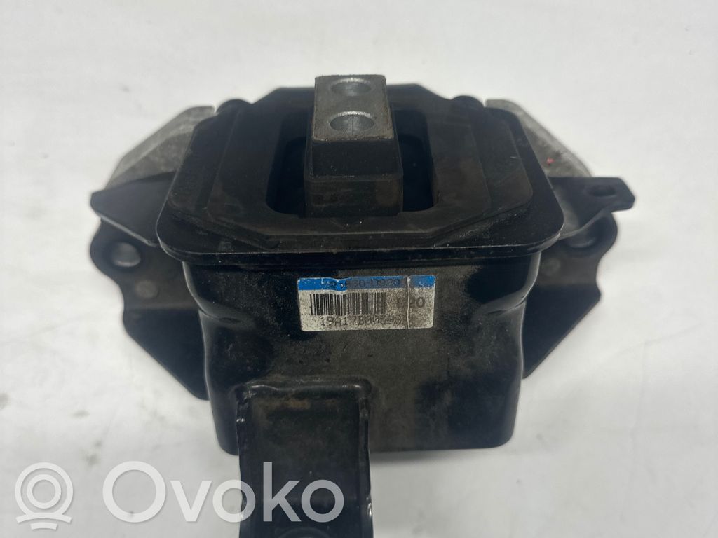 Engine mount bracket   21830D9200