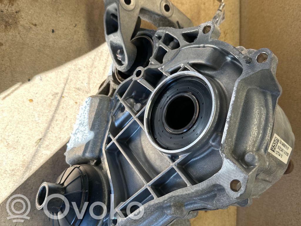 BMW 5 G30 G31 G38 Skrzynia rozdzielcza / Reduktor 