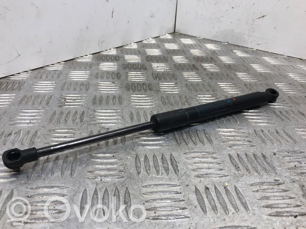 BMW 5 E60 E61 Dzinēja pārsega amortizators 