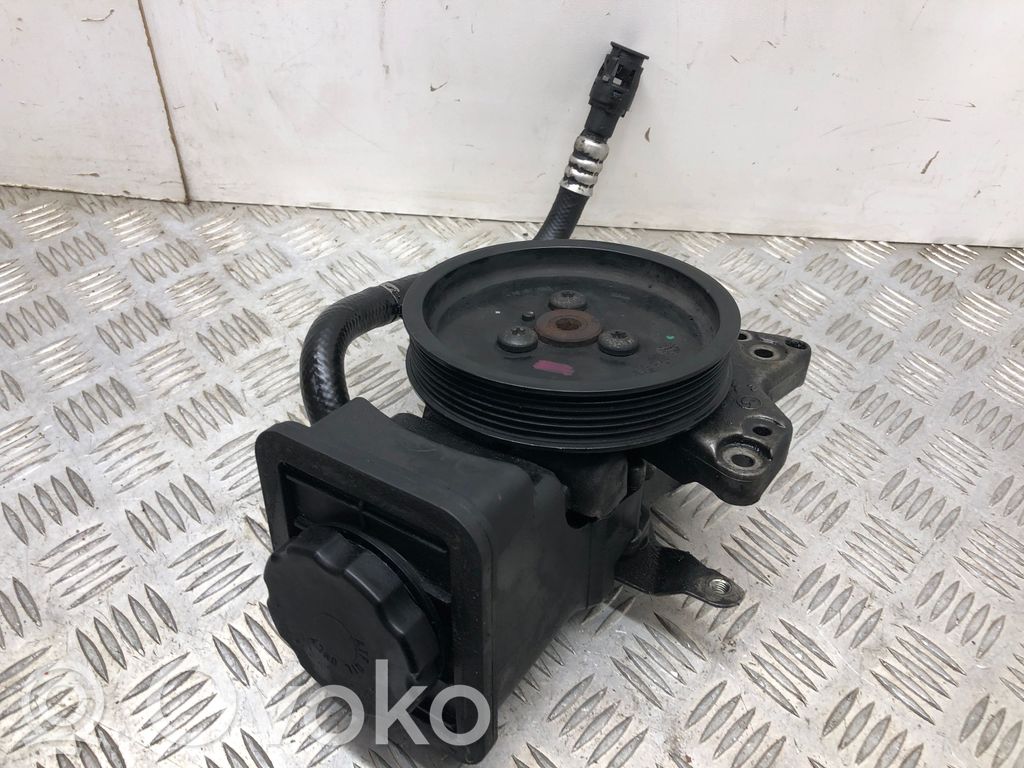 BMW 5 E60 E61 Vairo stiprintuvo siurblys 