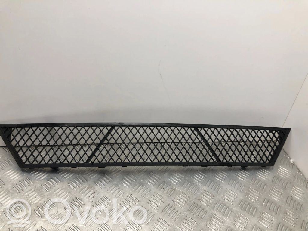 BMW 5 GT F07 Kratka dolna zderzaka przedniego 