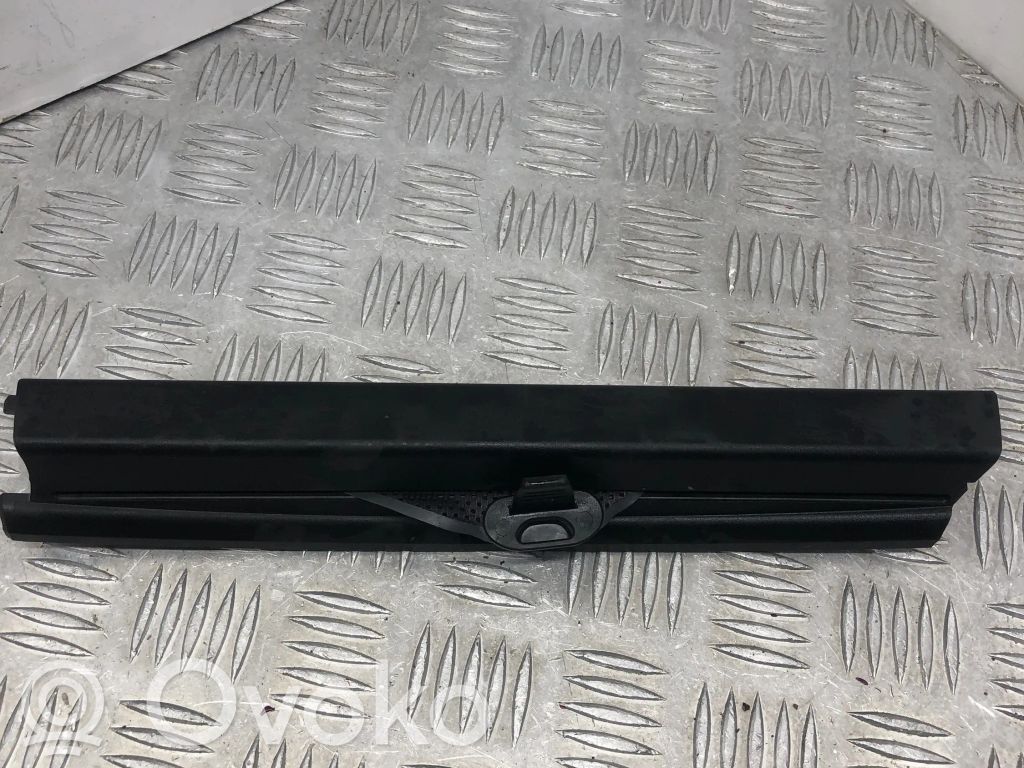 BMW 5 E60 E61 Universāla aizmugurējā sānu logu saulessargs / žalūzija 